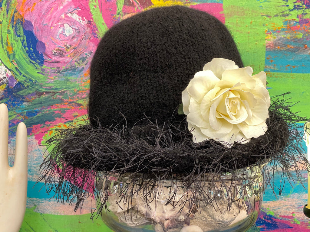 Frida... an art hat!