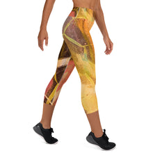 Load image into Gallery viewer, Honeycomb Yoga Capri Leggings
